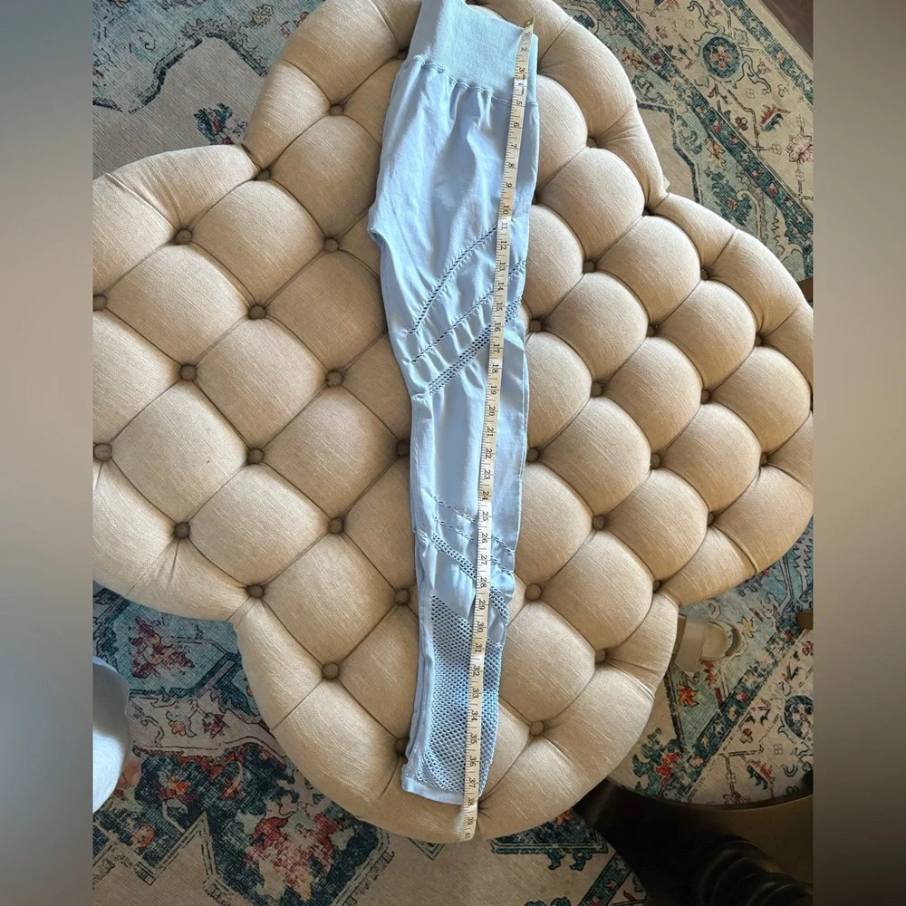 ALO Yoga High- Waist Seamless Legging Size Large